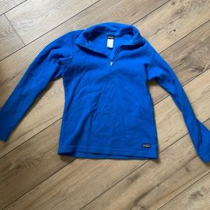 Blue women’s Patagonia fleece 3/4 zip
